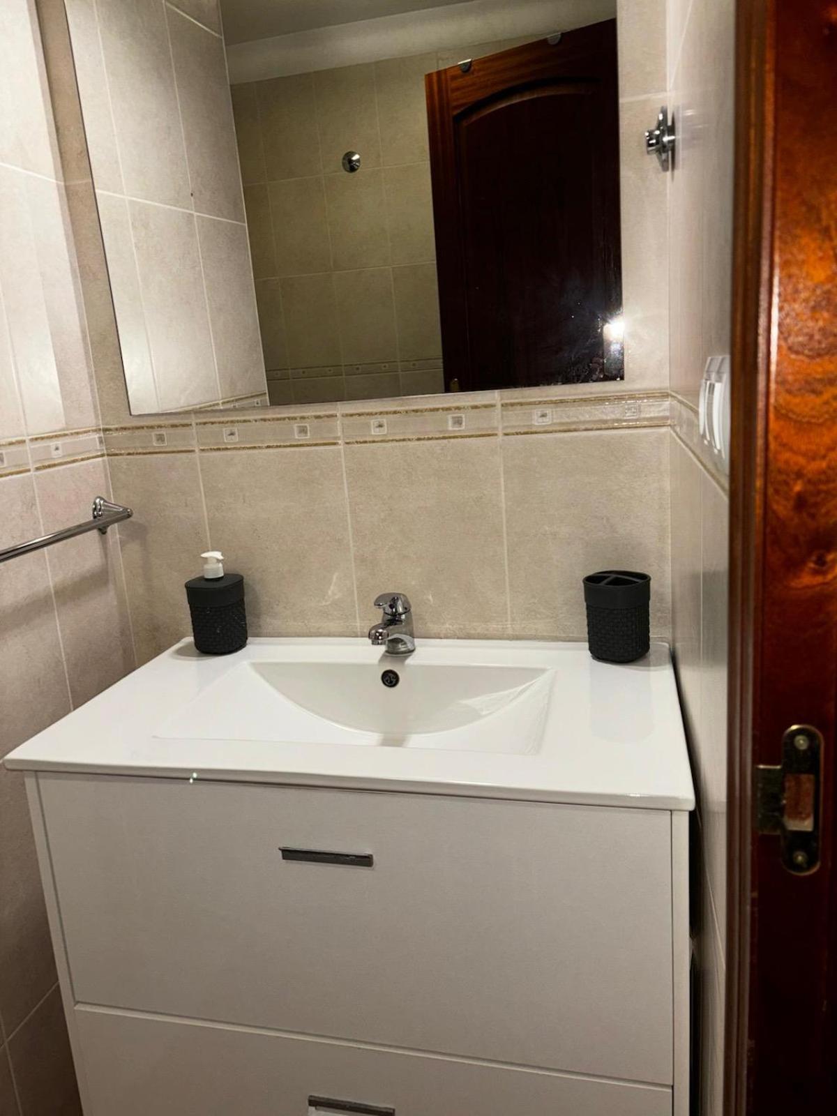 Apartamento Hans Сан-Антонио Экстерьер фото