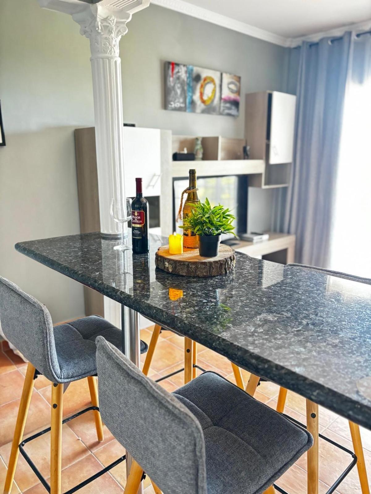 Apartamento Hans Сан-Антонио Экстерьер фото